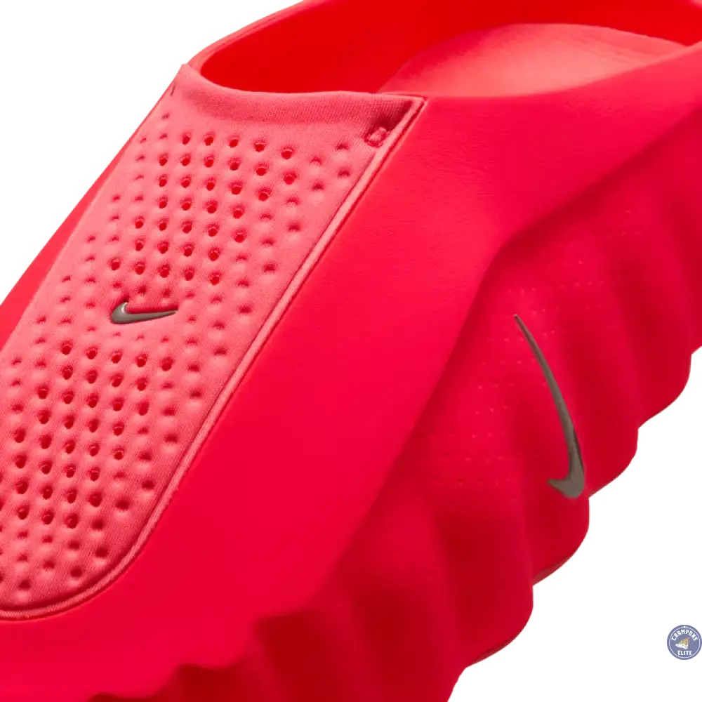 Nike Mind 001 - Solar Red